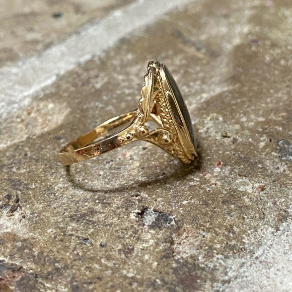 SOLID 14KT Gold Onyx Signet Ring - Picture 4 of 14